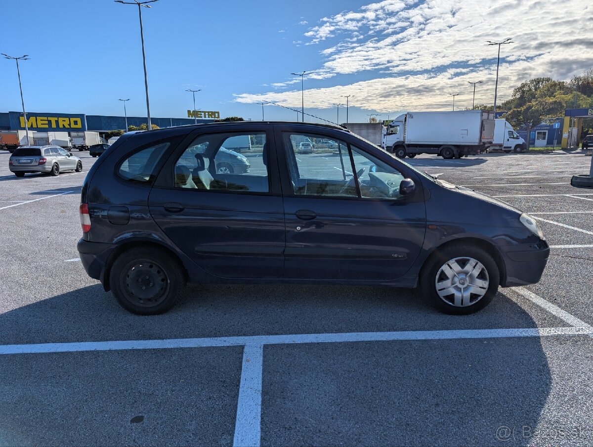 Renault Megane Scénic 1.6 - 6