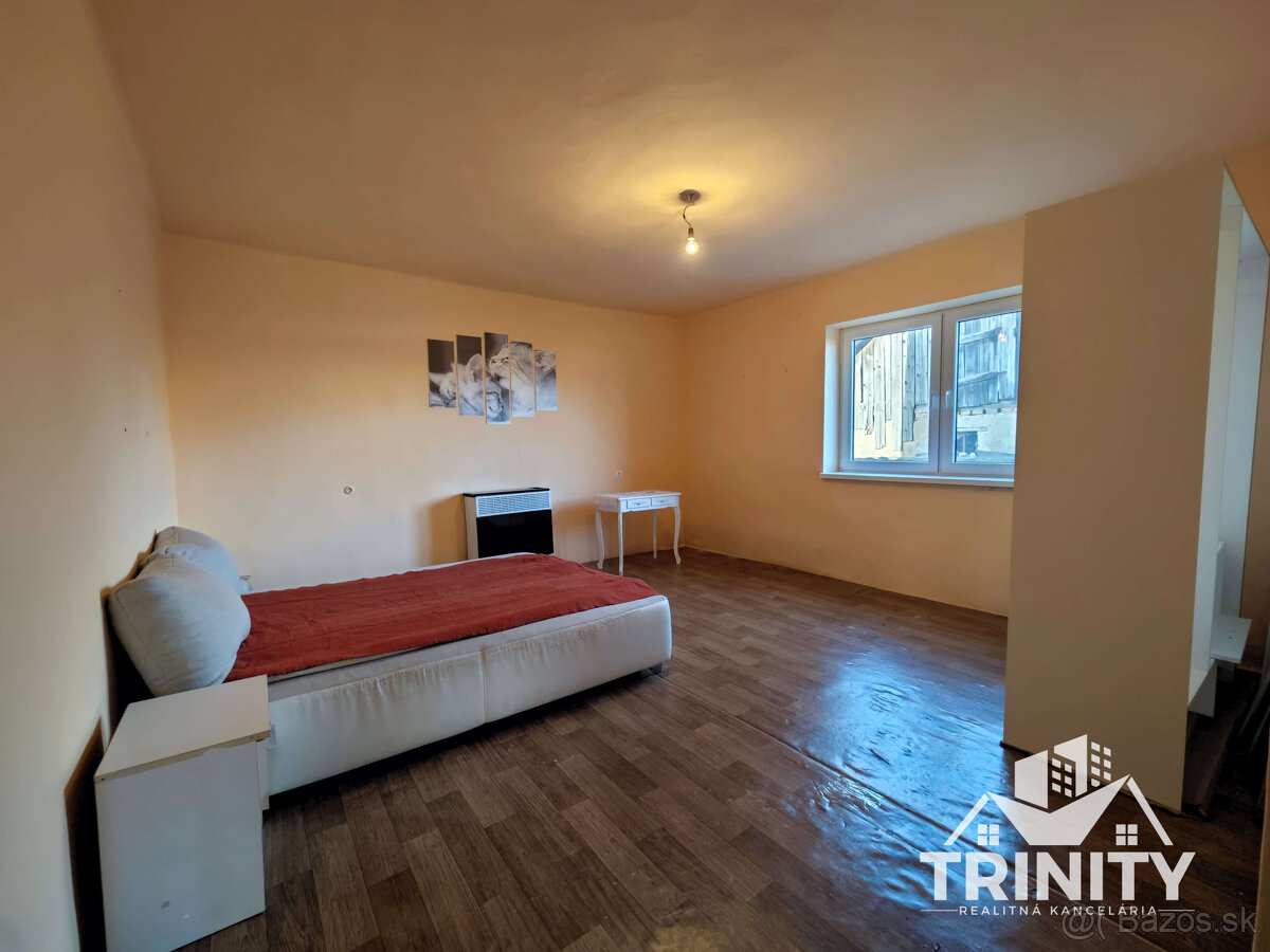 Na predaj poschodový 5-izbový rodinný dom v obci Pribeta - 6