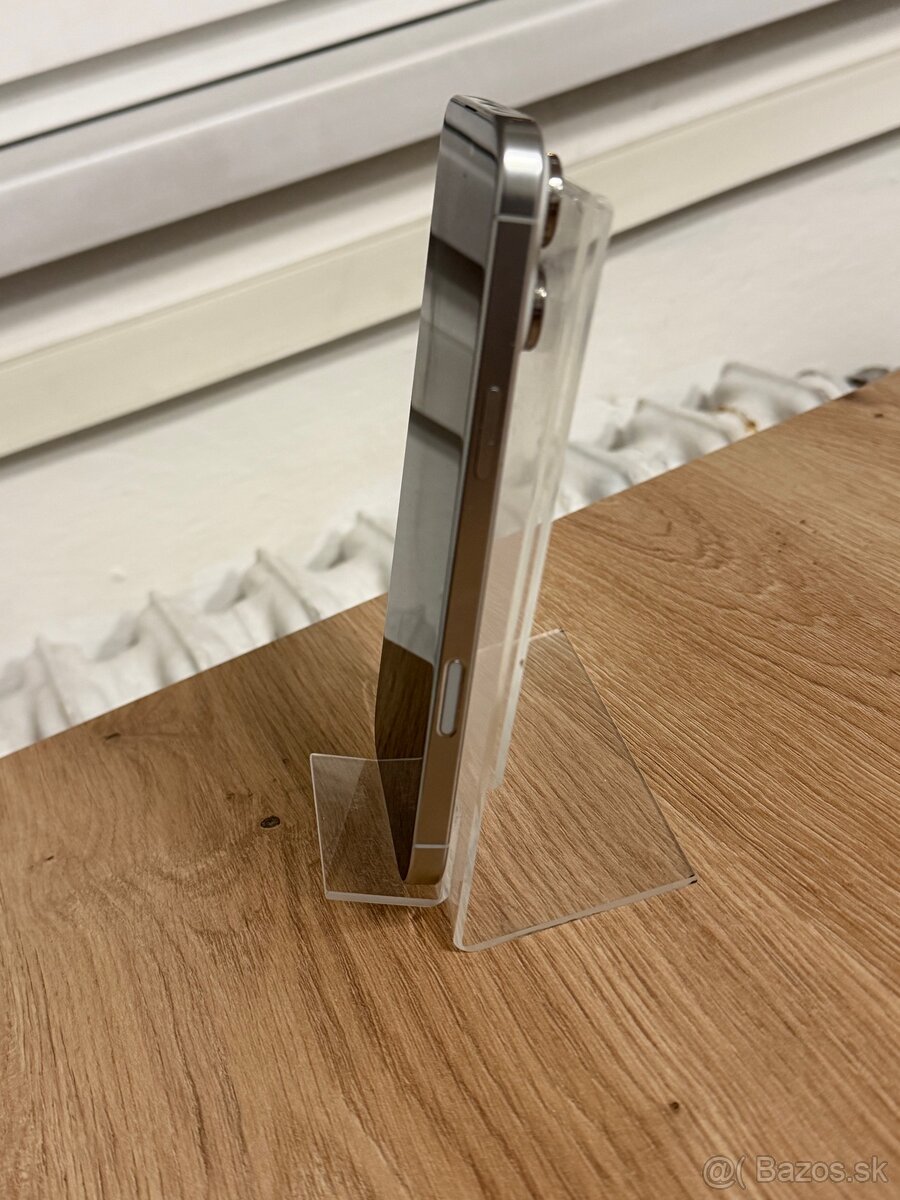 Dobrý deň Ponúkam na predaj iPhone 16 PRO MAX 256GB White - 6