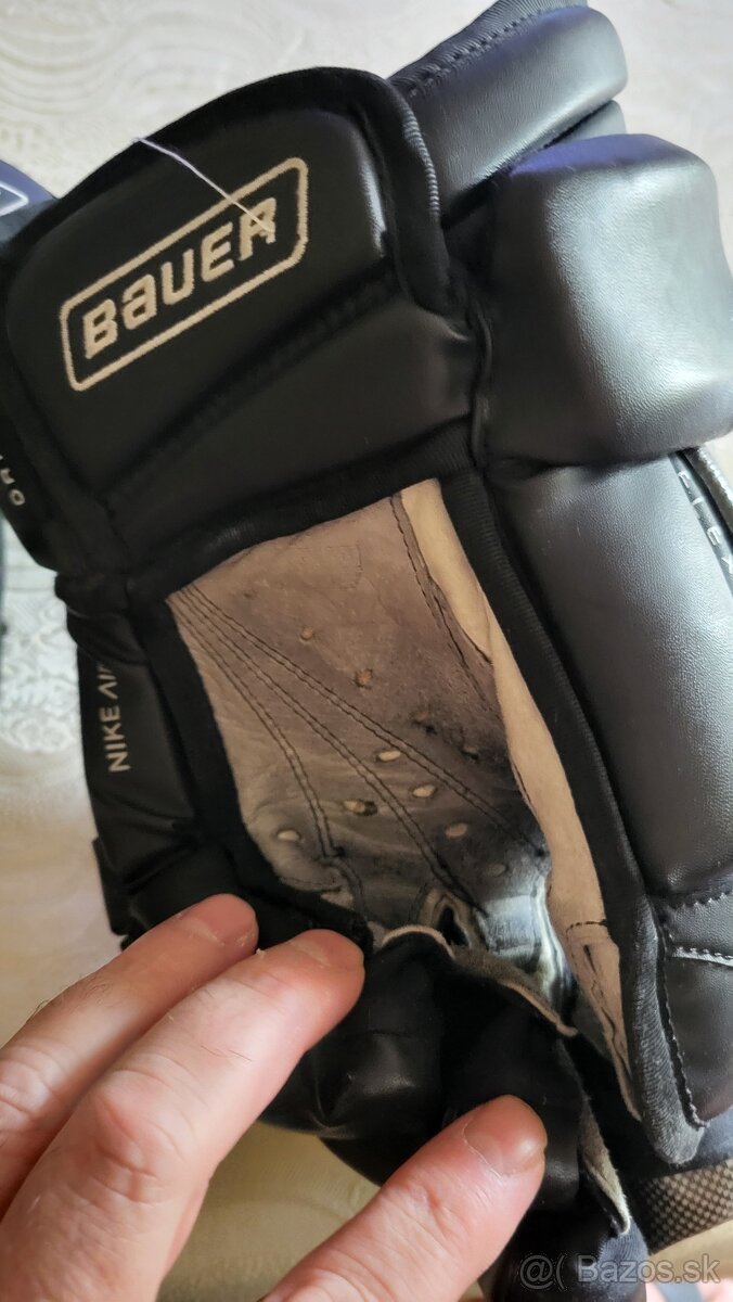 Predam rukavice Bauer XV - 6
