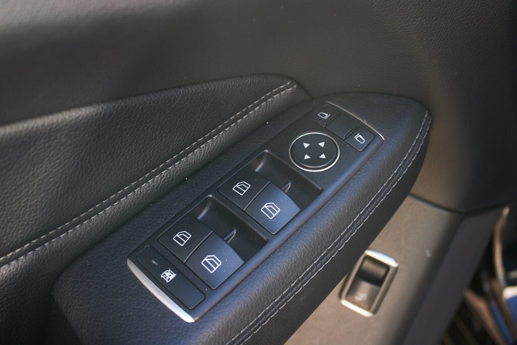 Mercedes -Benz GLE 250d SUV - 6