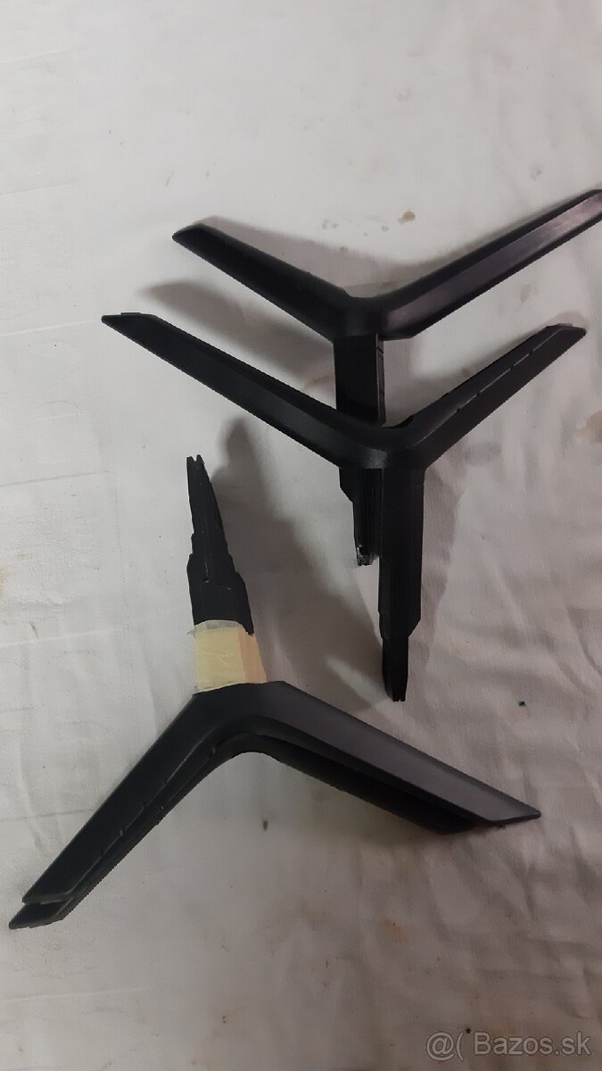Podstavce, nožičky pod LCD TV Samsung - 6