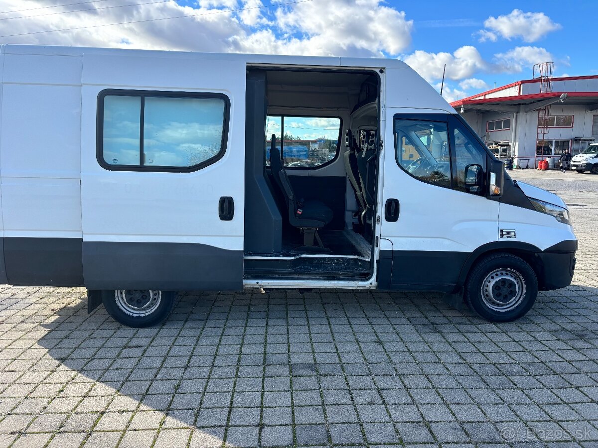 Iveco Daily 6 miestne, 3 liter Automat - 6