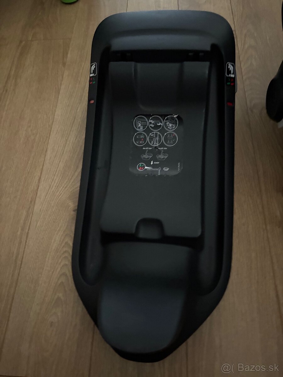 Cybex vajíčko a základňa - 6