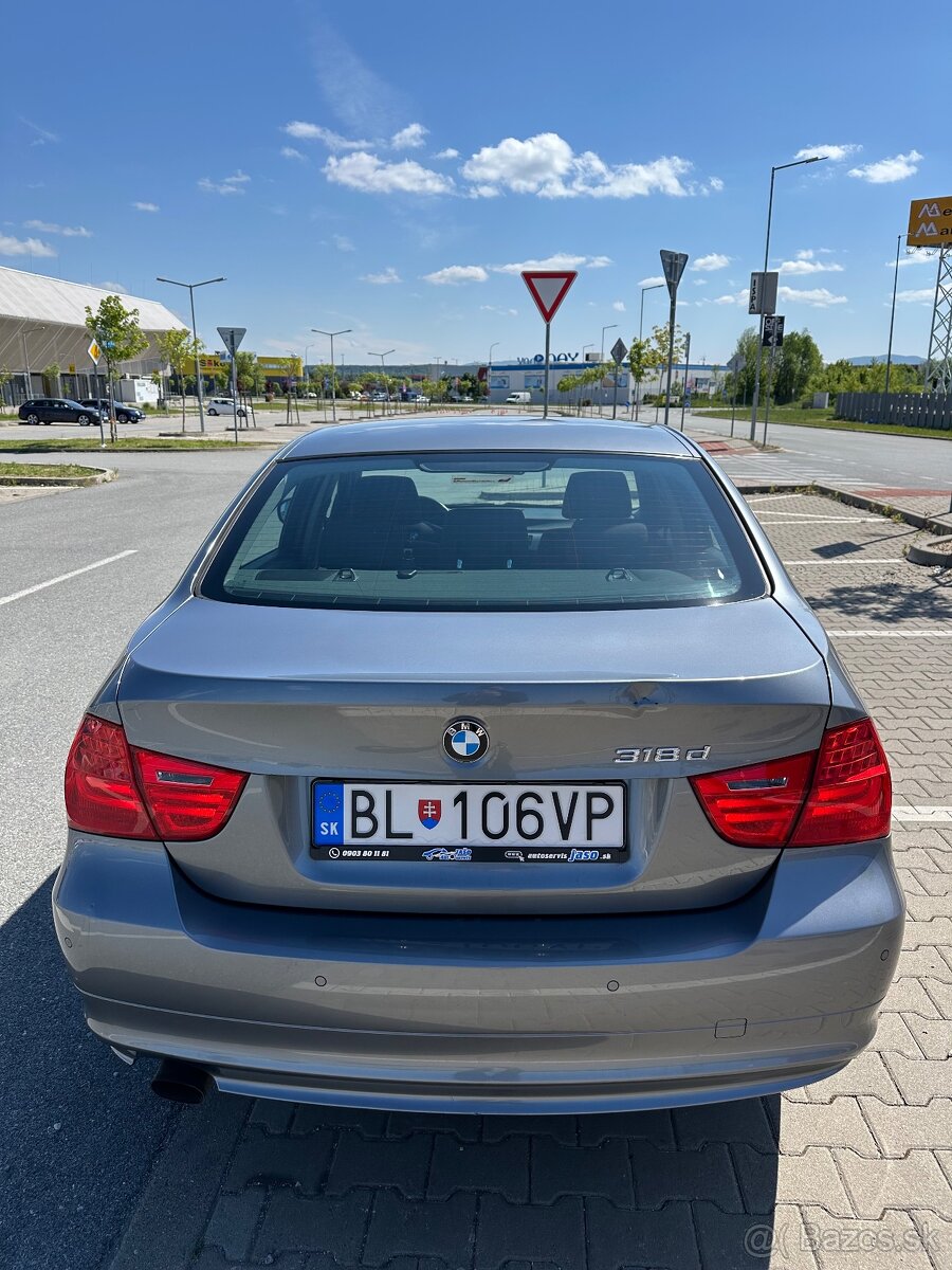 BMW 318d (E90) - 2010 - 6