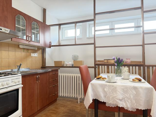 Na predaj RODINNÝ DOM v centre obce Konská - 6