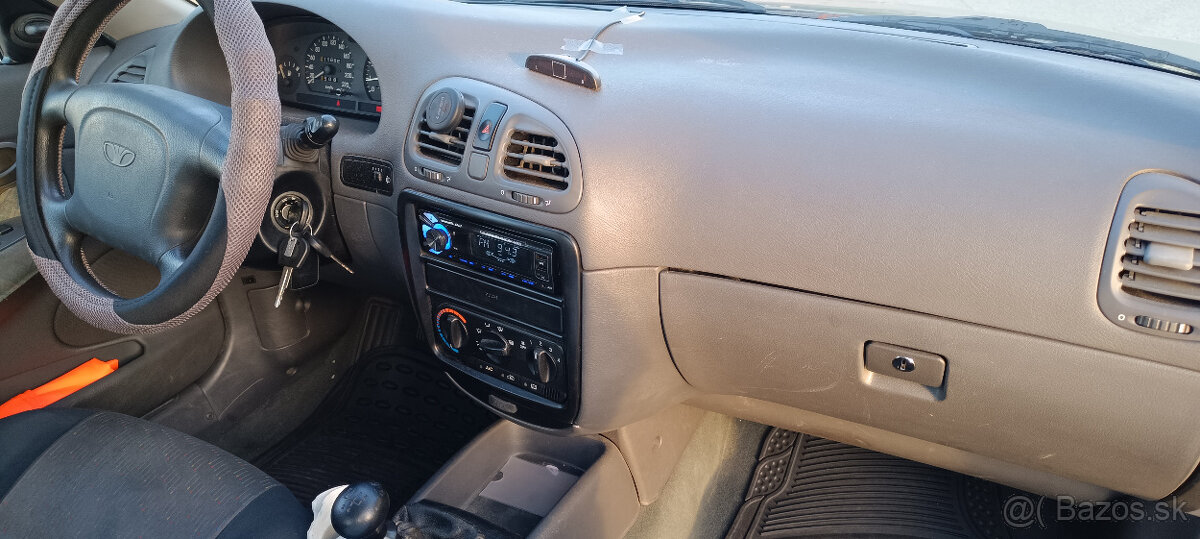 Daewoo Nubira 1.6 benzín - 6