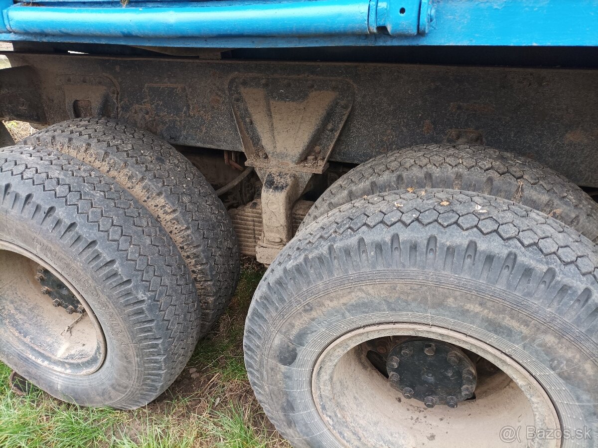 Predám Tatra 148 S3+druhá bez korby na suciastky - 6