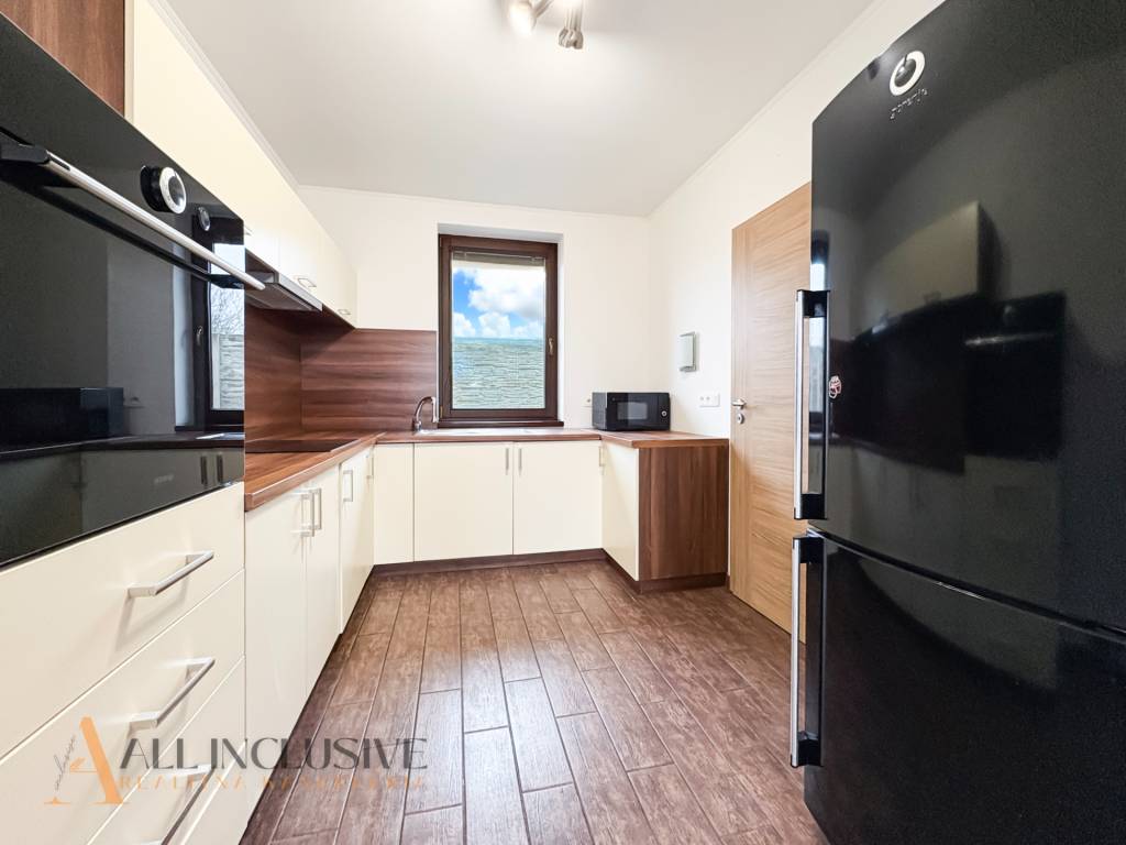 ALL INCLUSIVE | NA PREDAJ ÚTULNÝ RODINNÝ DOM S JAZEROM, HORN - 6