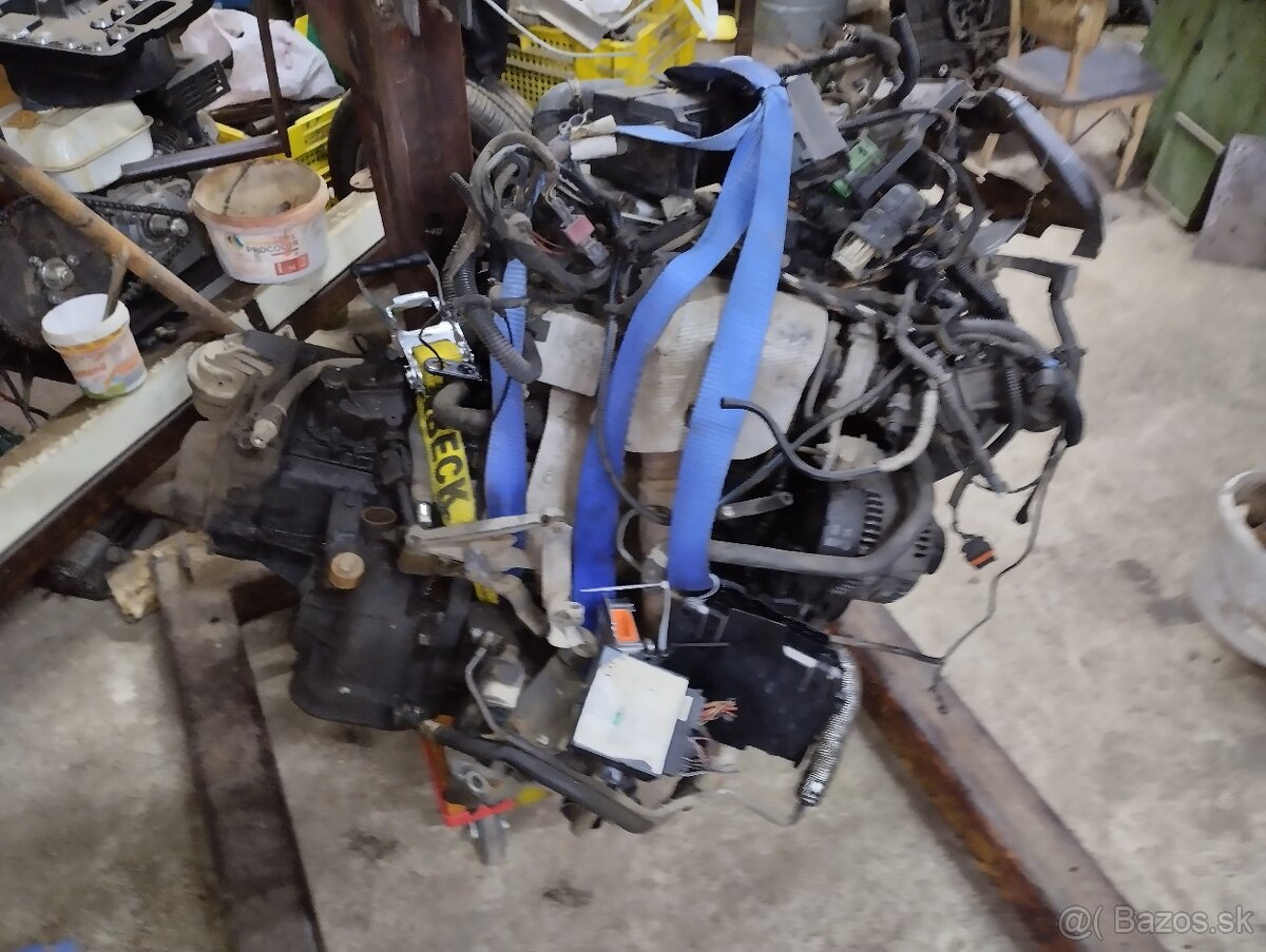 Rozpredám Opel Vectra v motor - 6