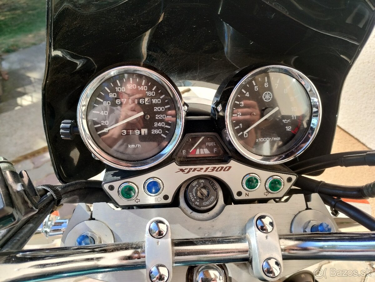 Yamaha XJR 1300 - 6