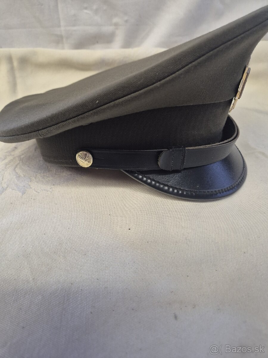 Predam vojenske capice a flase - 6