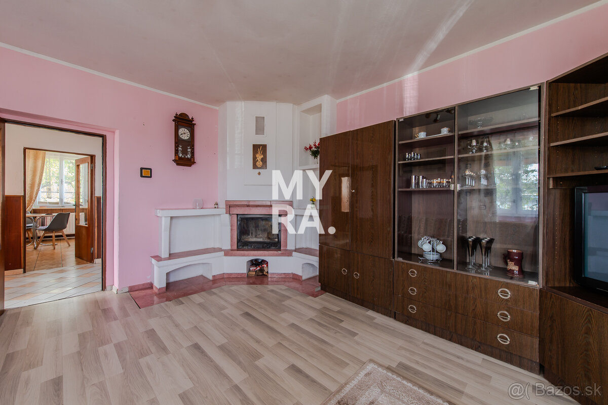 Rodinný dom s rovinatým pozemkom 2970 m² - Lúčka, okres S - 6