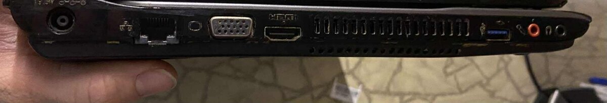 Predám funkční notebook sony i3 4 gb ram 500 gb hdd bez adap - 6