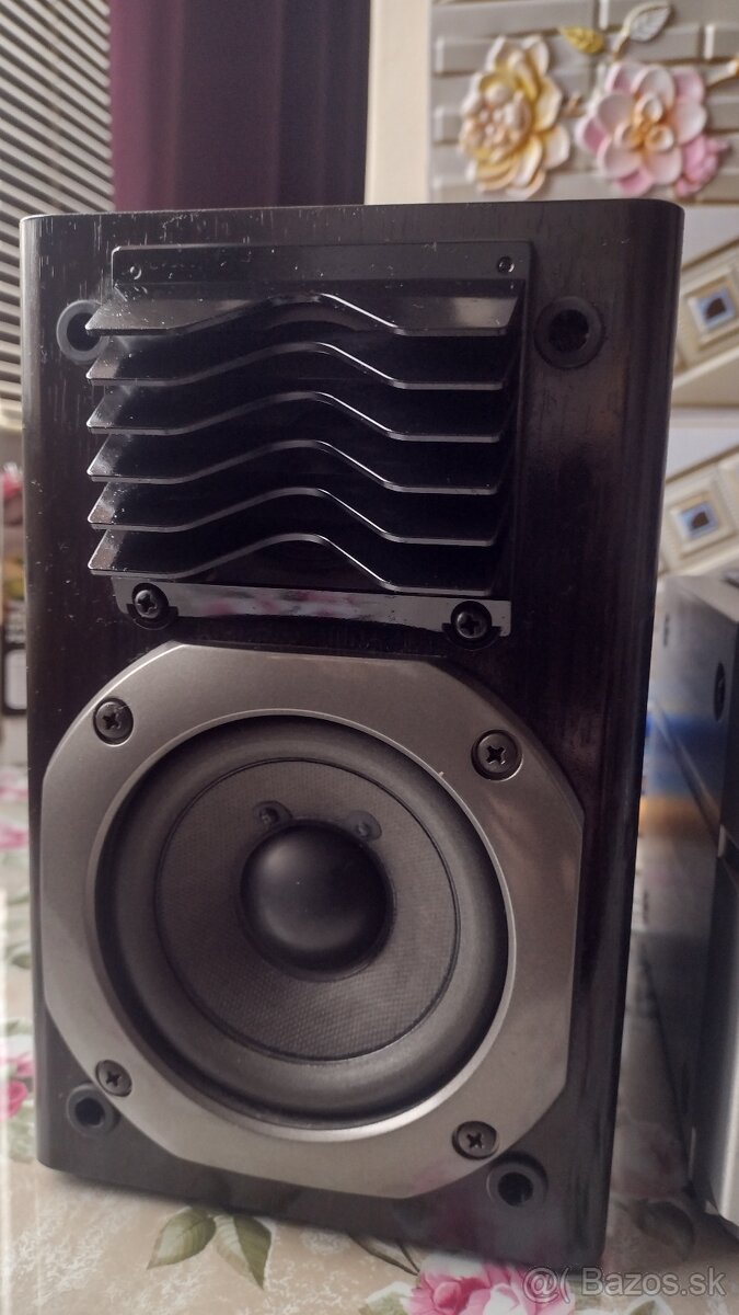 Predám Hi-fi systém Panasonic cena 70 . - 6