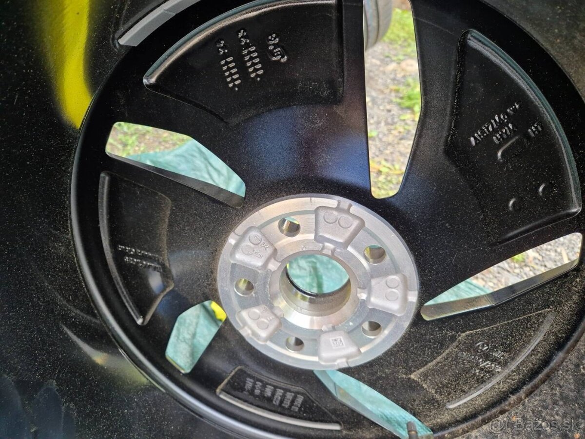 Nepoužitá Letní kola Volkswagen ID.4 Hammar R19 - 6