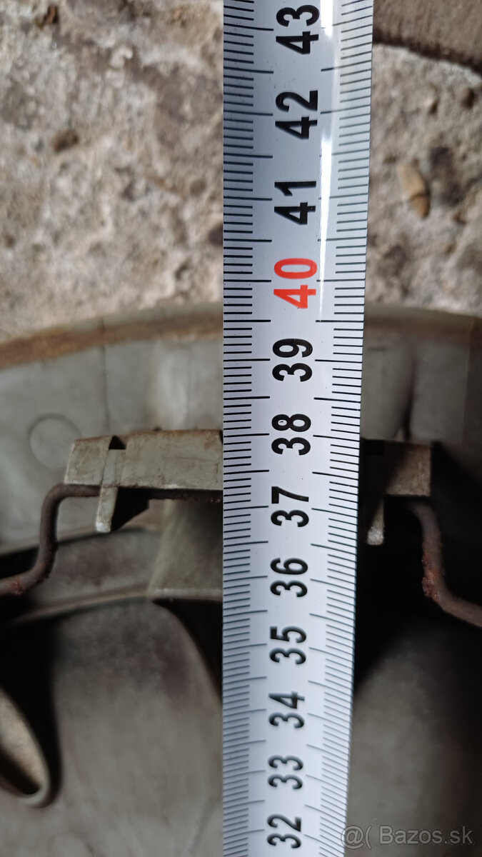 puklice na BMW.... 8ks SPOLU ...... - 6