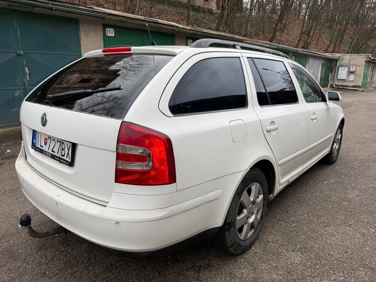 Škoda Octavia Combi 1.9 TDI , r. 2005, 2.majitel - 6