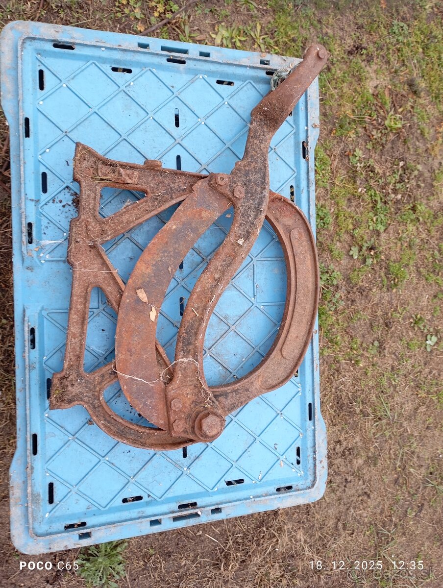 Stará rezačka noznicova - 6