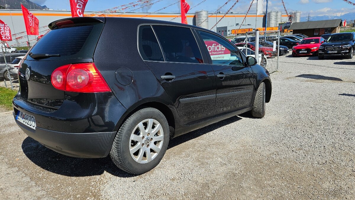 Volkswagen Golf 1.6 FSI Comfortline - 6