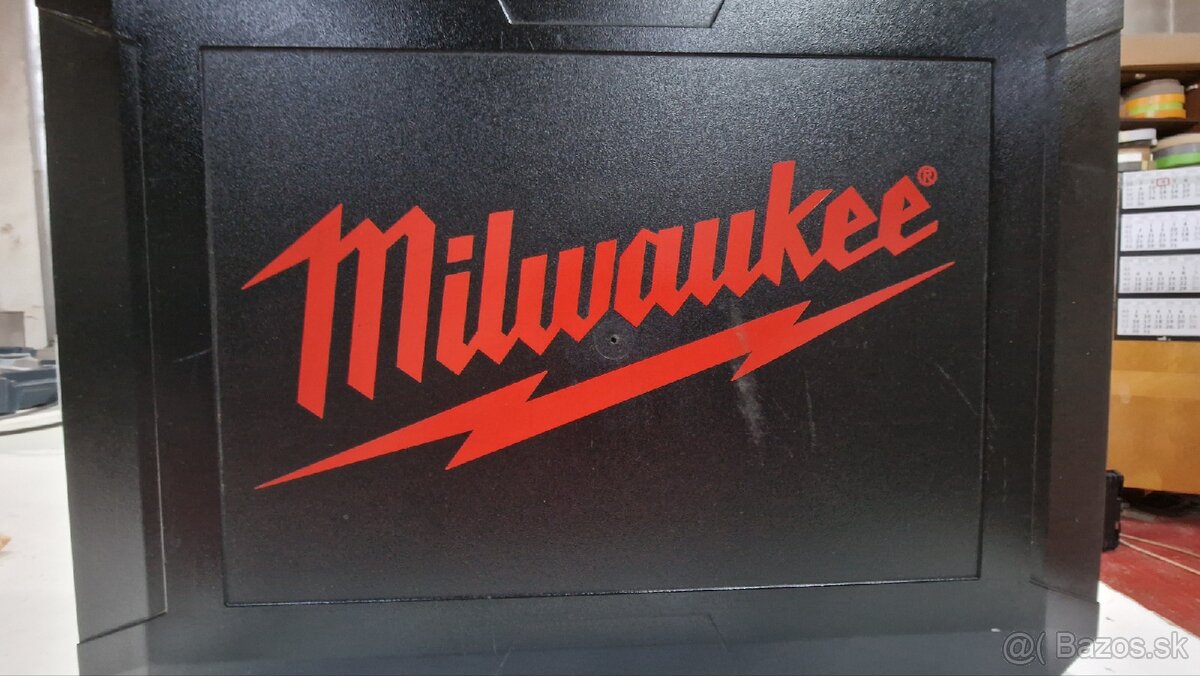 Priamočiara pila Milwaukee - 6