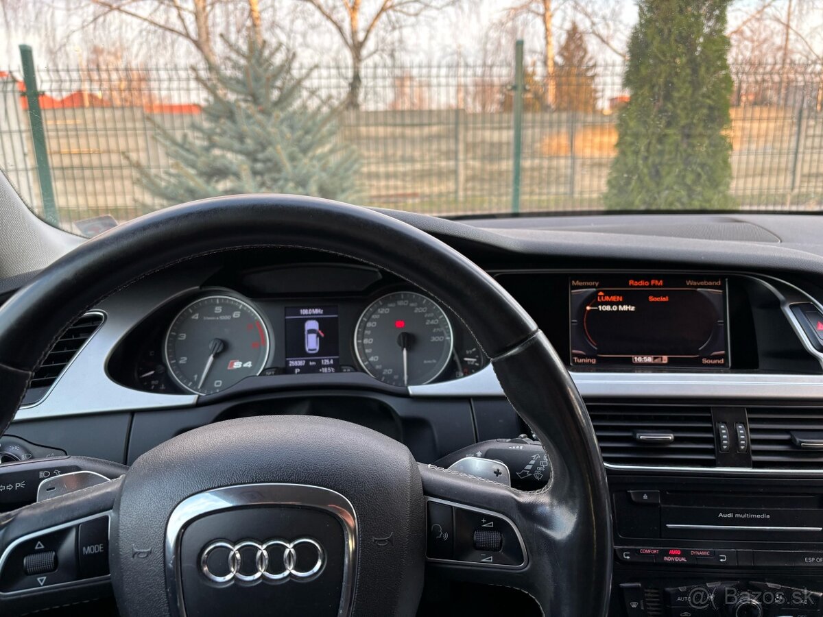 Audi s4 quattro - 6