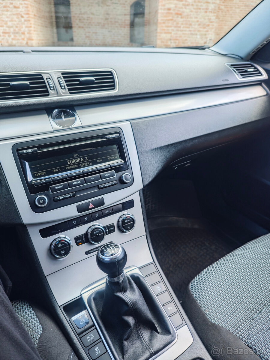 Volkswagen PASSAT 1.6TDI,2012, B7 - 6