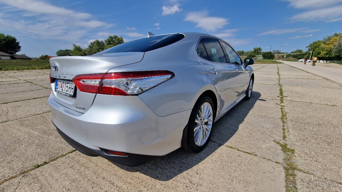 Predám Toyota Camry hybrid - 6
