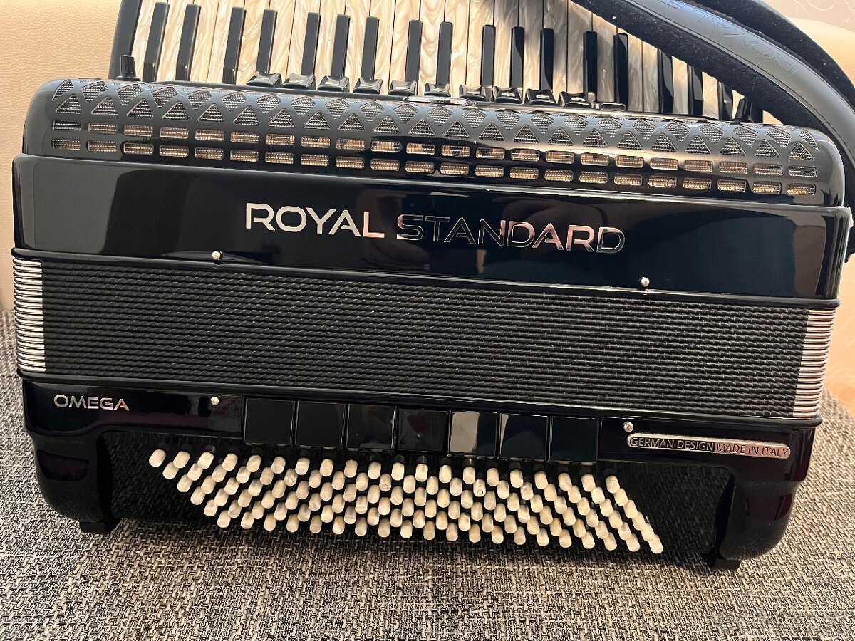 Royalstandard omega - 6