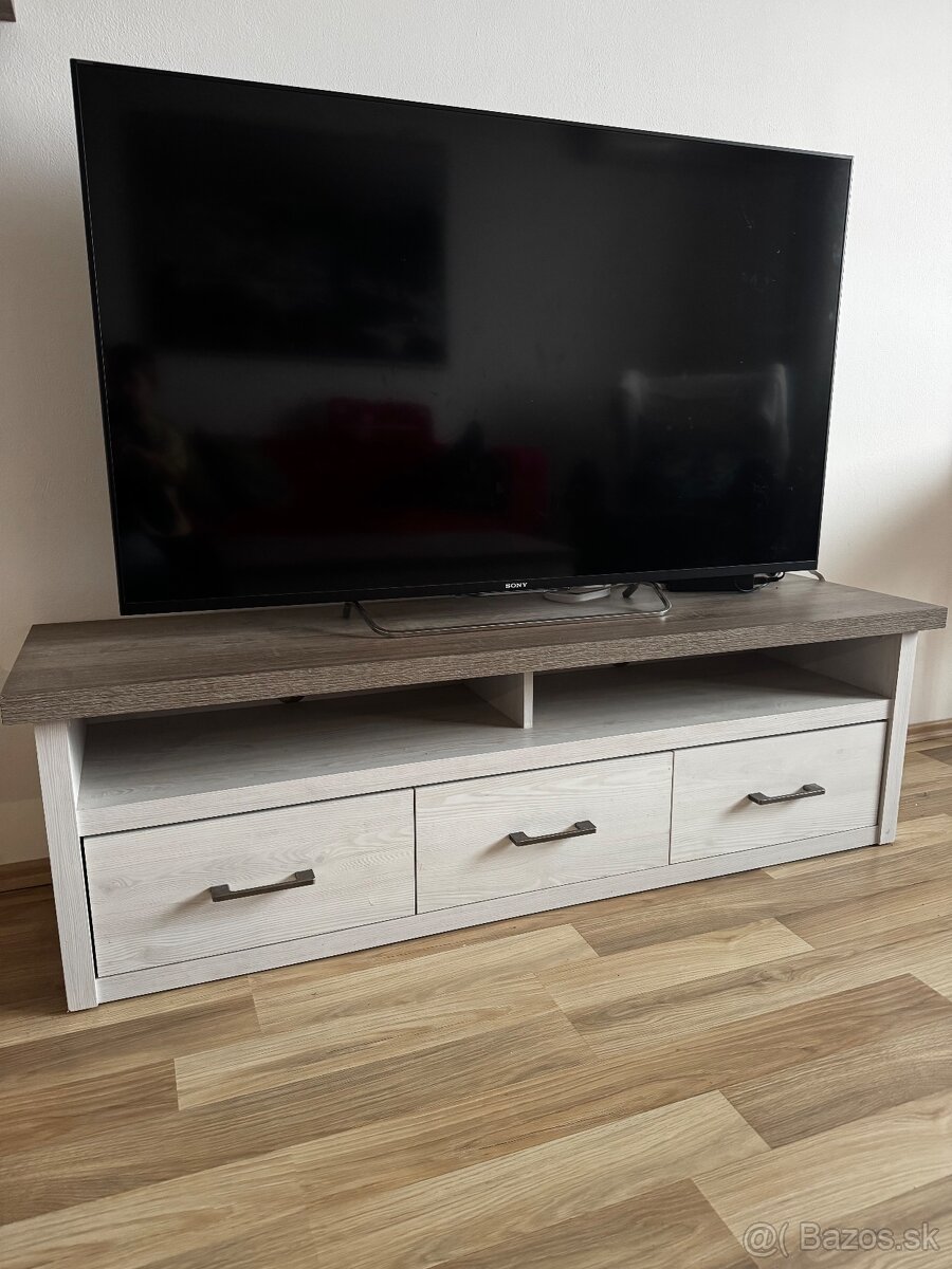 TV skrinka so stolíkom - 6