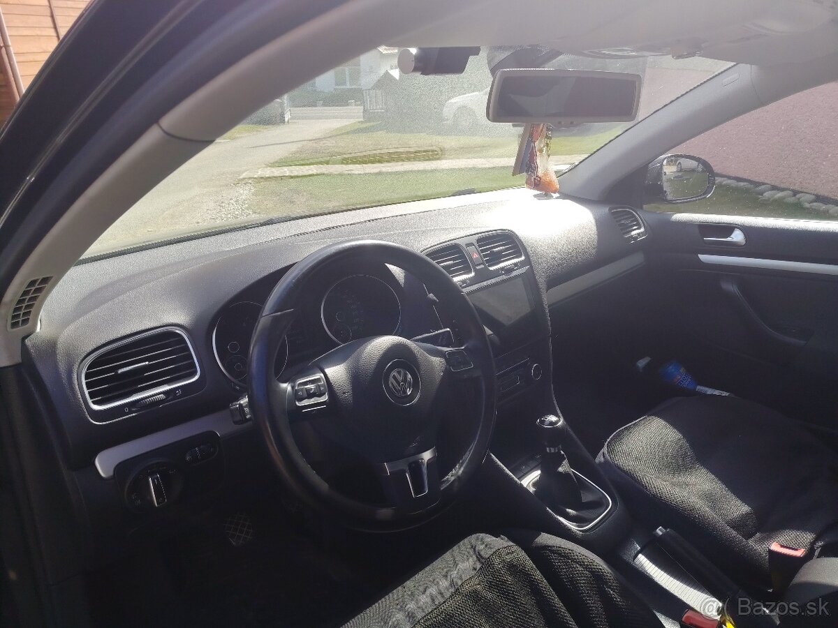 Predám VW Golf 6 combi Highline - 6