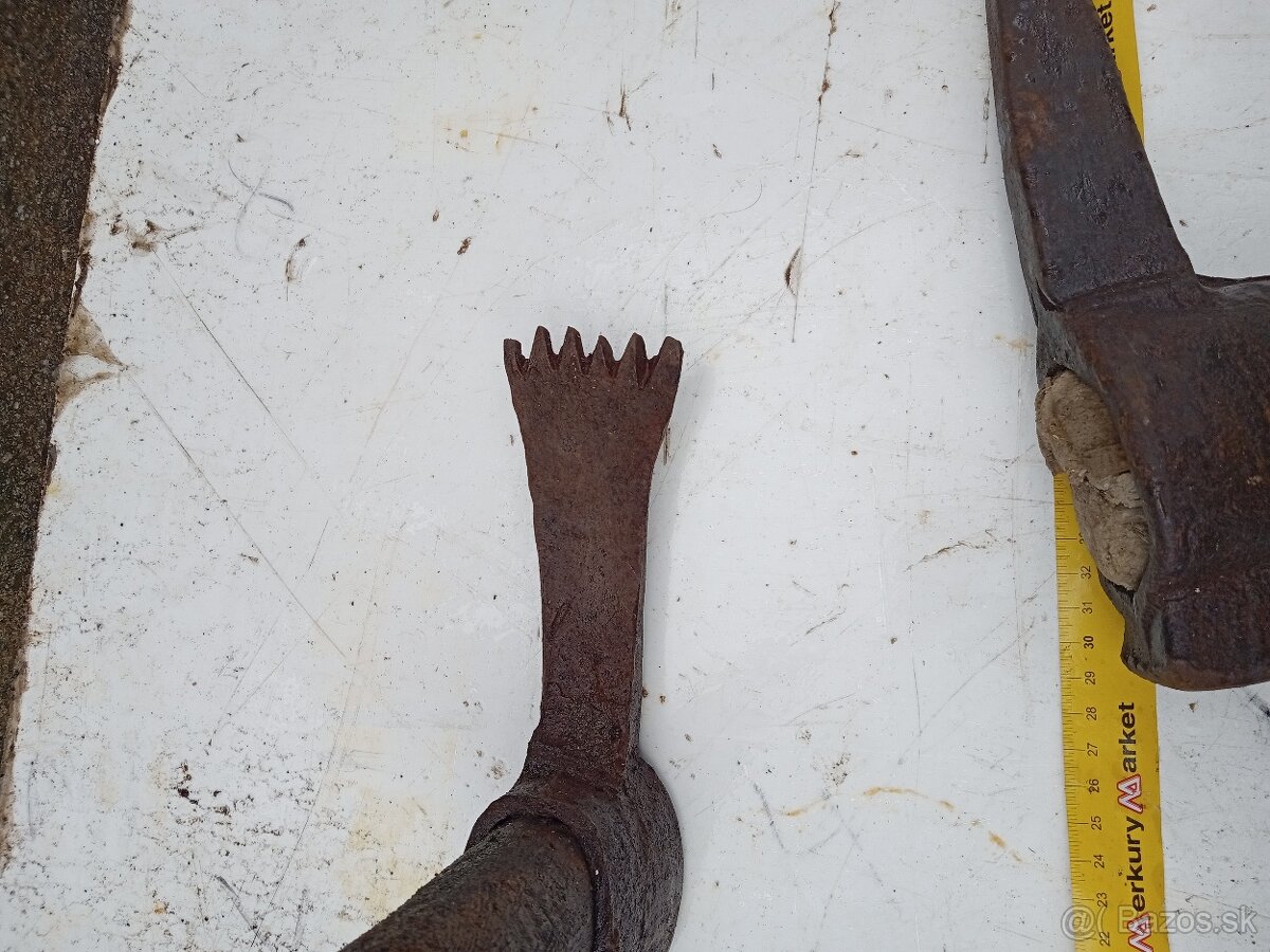 Staré náradie na dekoráciu - 6