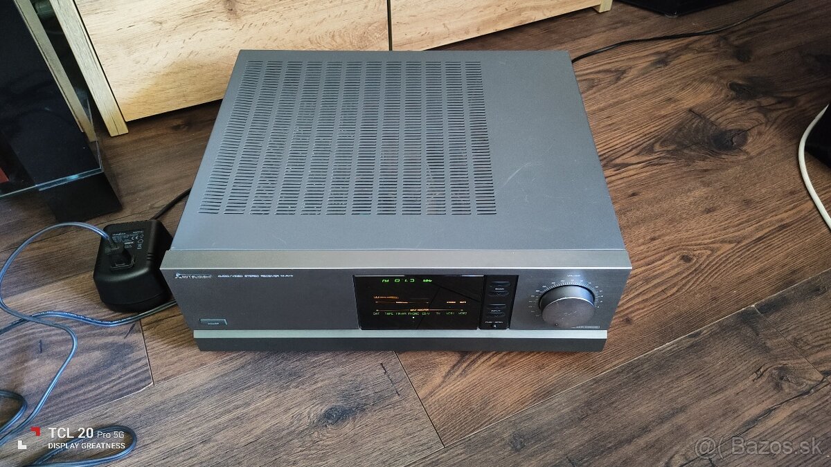 Mitsubishi M-AV3 - 6