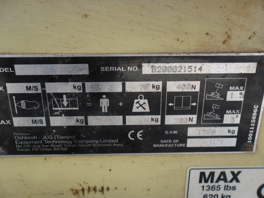 Nožnicová pracovná plošina JLG 6RS - 6