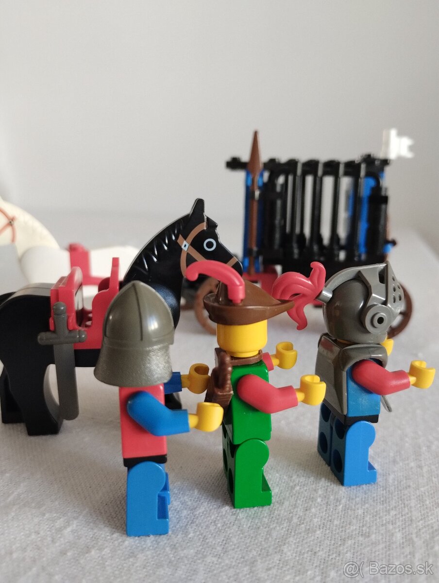 LEGO Castle 6042 Dungeon Hunters - 6