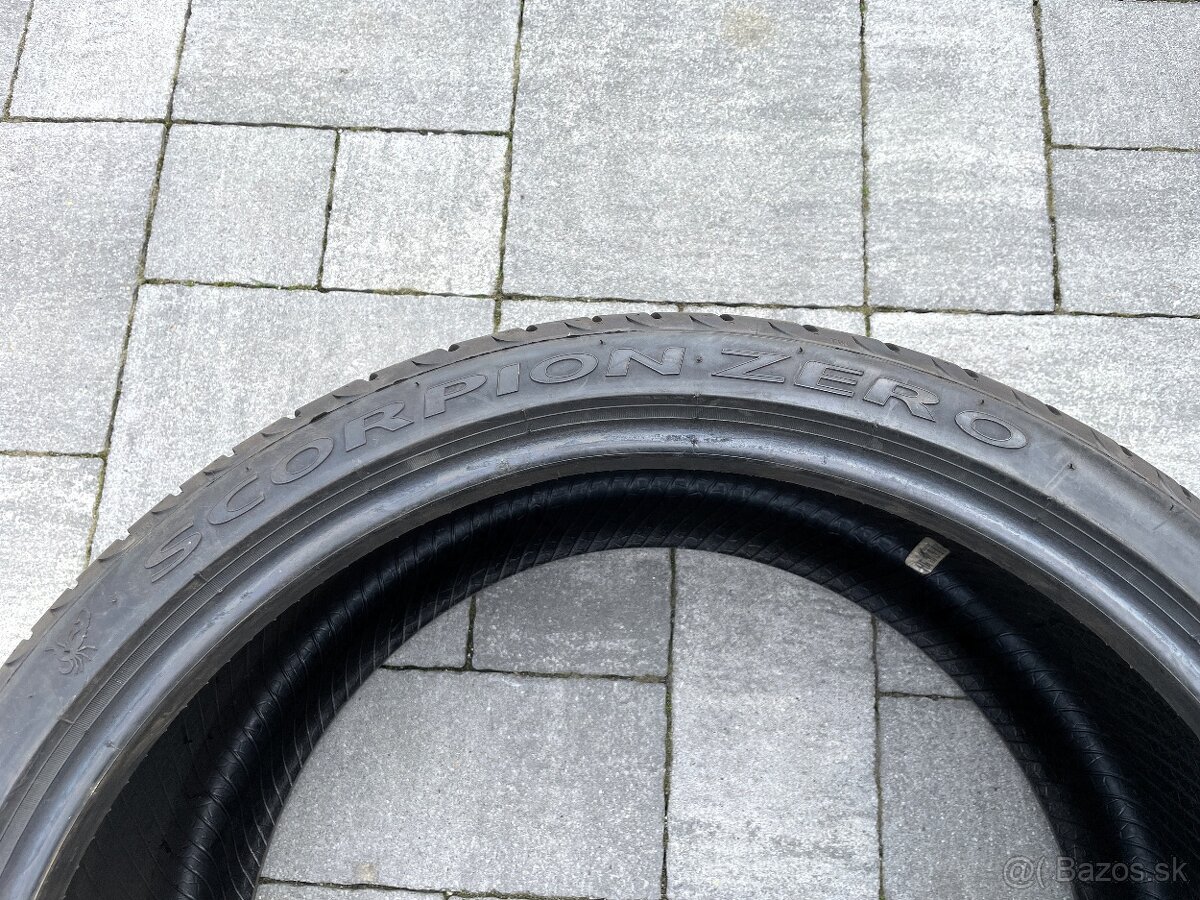 295/30 R22 Pirelli letne - 6
