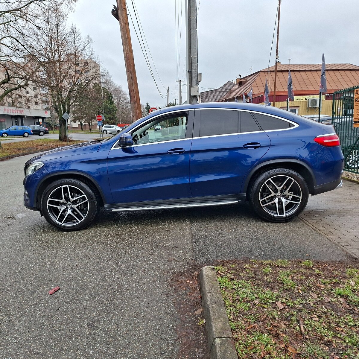 Mercedes-Benz GLE SUV 350d 4MATIC A/T - 6