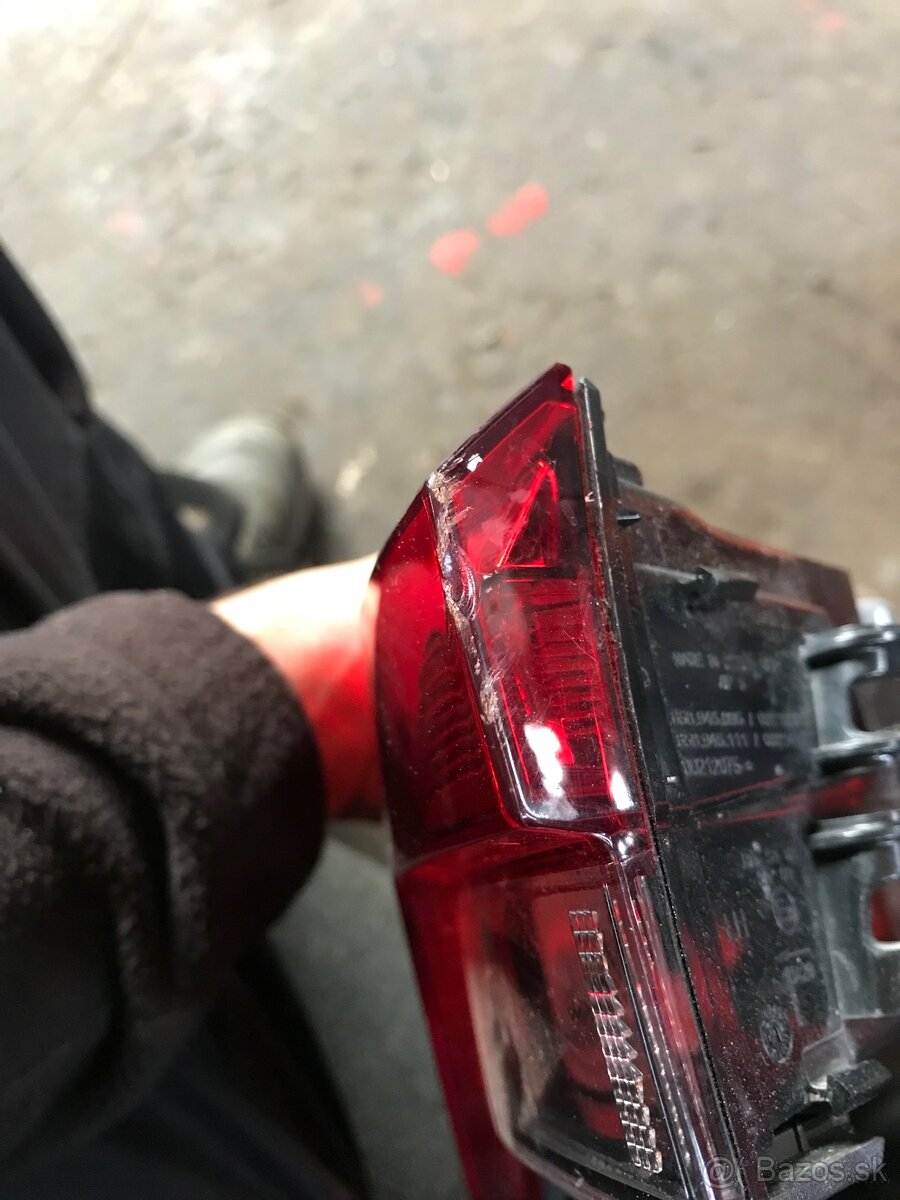 Škoda kamiq zadný ľavý svetlomet - 6