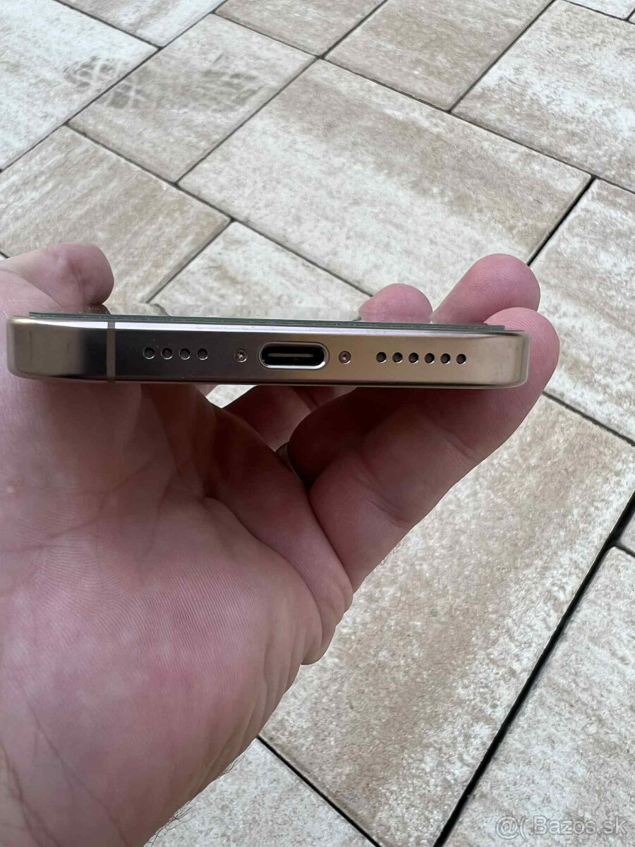 Apple Iphone 16 Pro Max 256GB (púštny titán) - REZERVOVANÝ - 6
