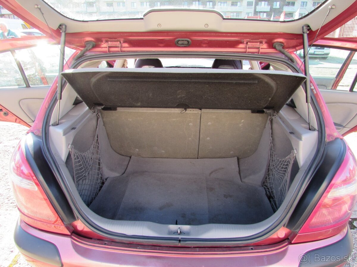 Nissan Almera 1.8 Comfort CVT - 6