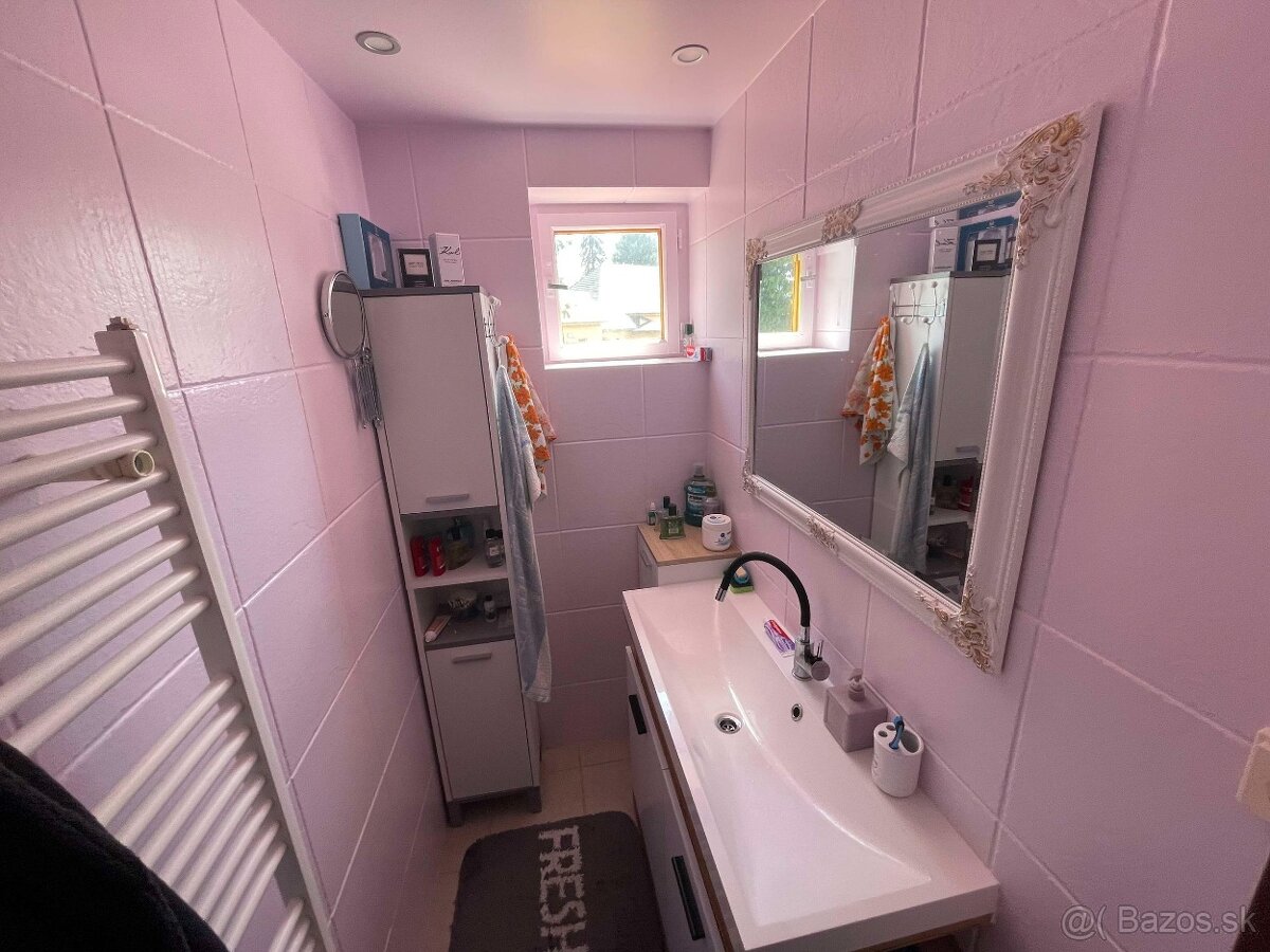 Rodinný dom 7-izbový na bývanie, podnikanie v obci Bystrička - 6