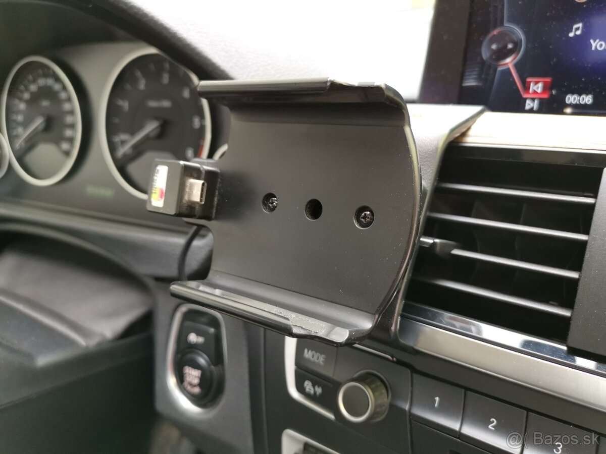 Brodit ProClip montážna konzola + nabíjačka - 6