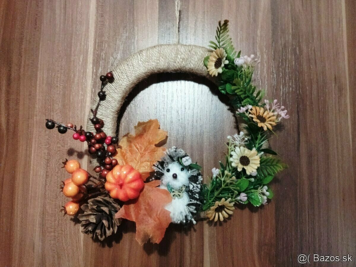 Ozdoby,Vence,Svietnik,Pivné etikety,Rysovacia doska - 6