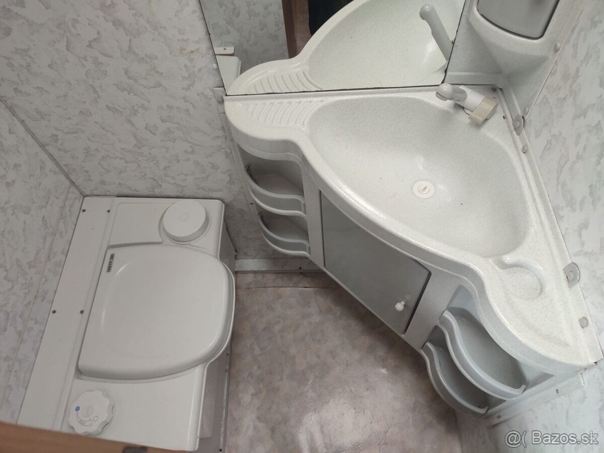 Adria, r.v. 1996, STK, váha max 1000kg - 6