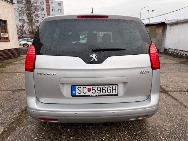 Peugeot 5008 1.6e THP PlayStation - 6