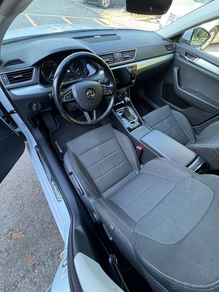Škoda Superb III Combi - 6