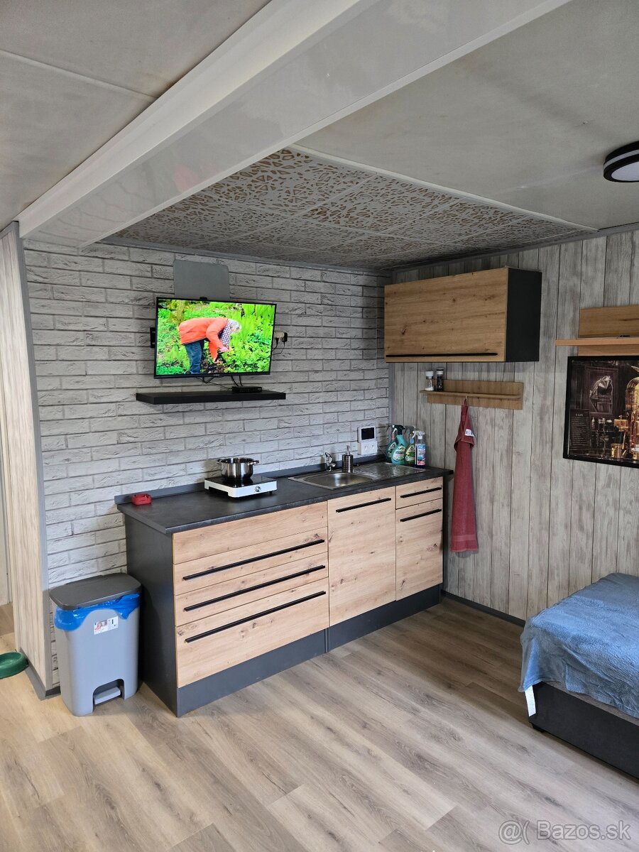 Robotnícka ubytovna - 6