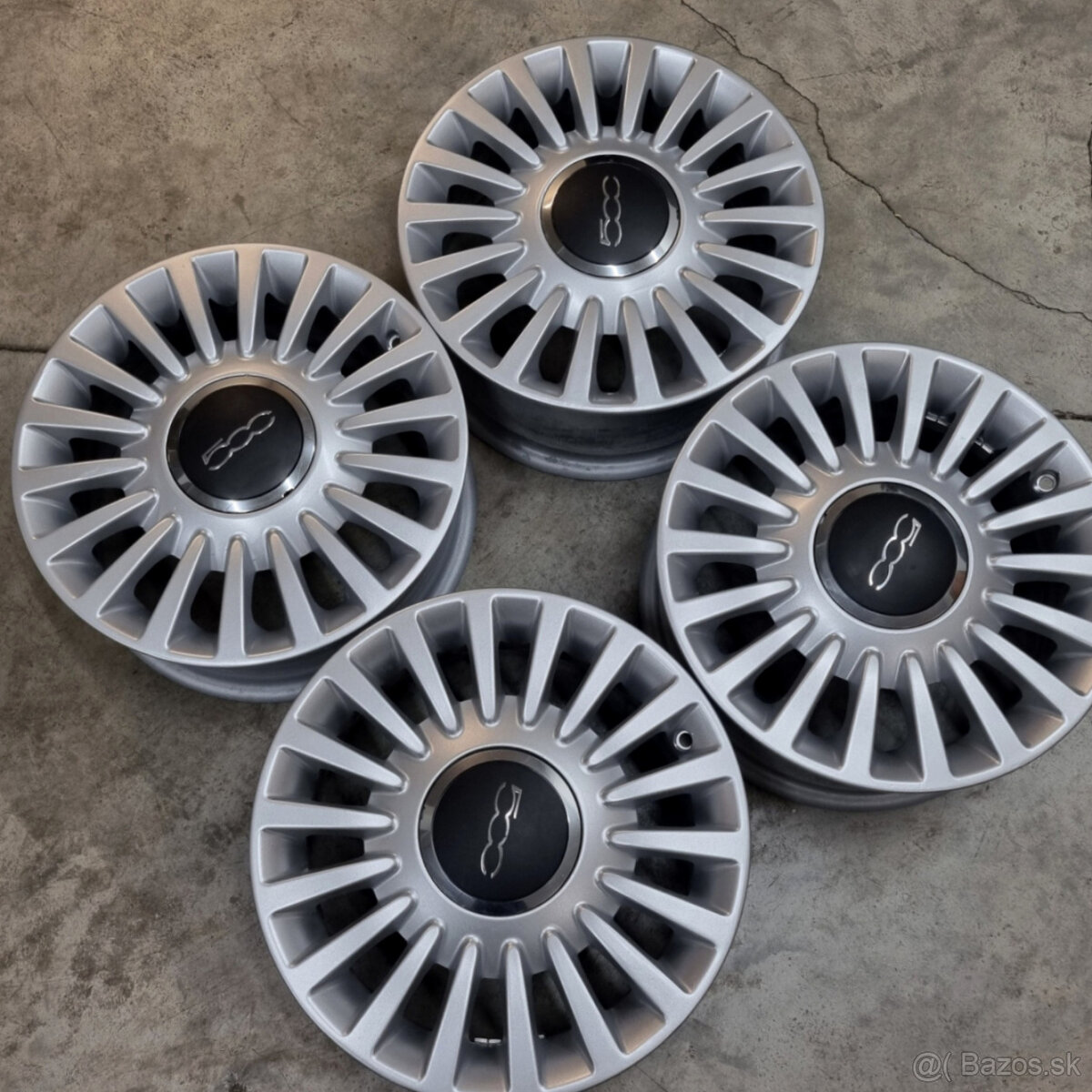 Hliníkové disky 4x98 R15 6J ET35 - 6