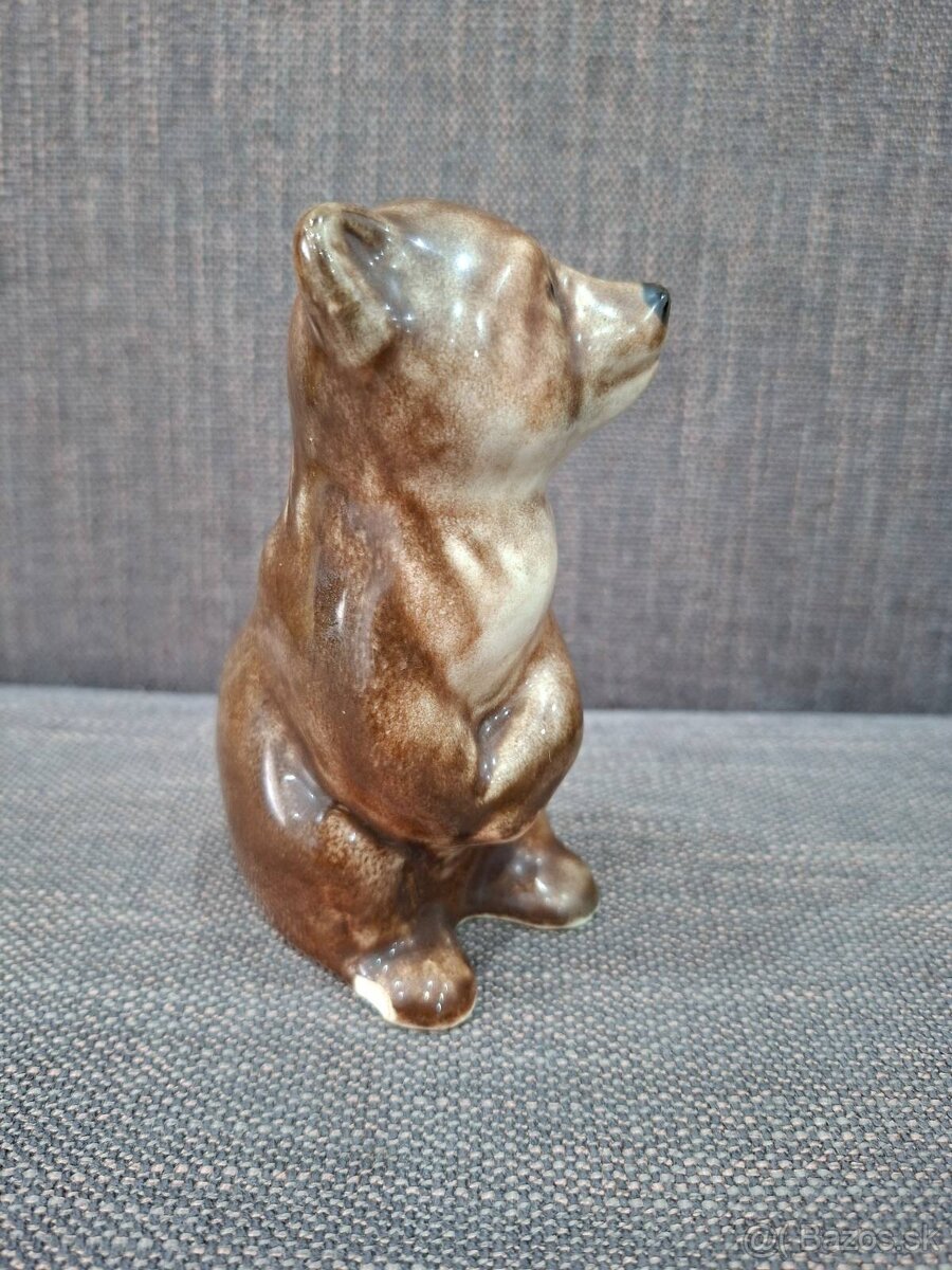 MEDVEDÍK-DITMAR URBACH - 6