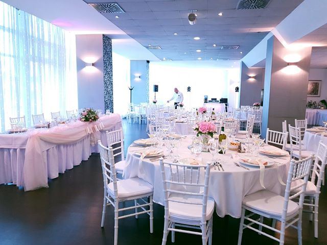 Biele chiavari stoličky - 6